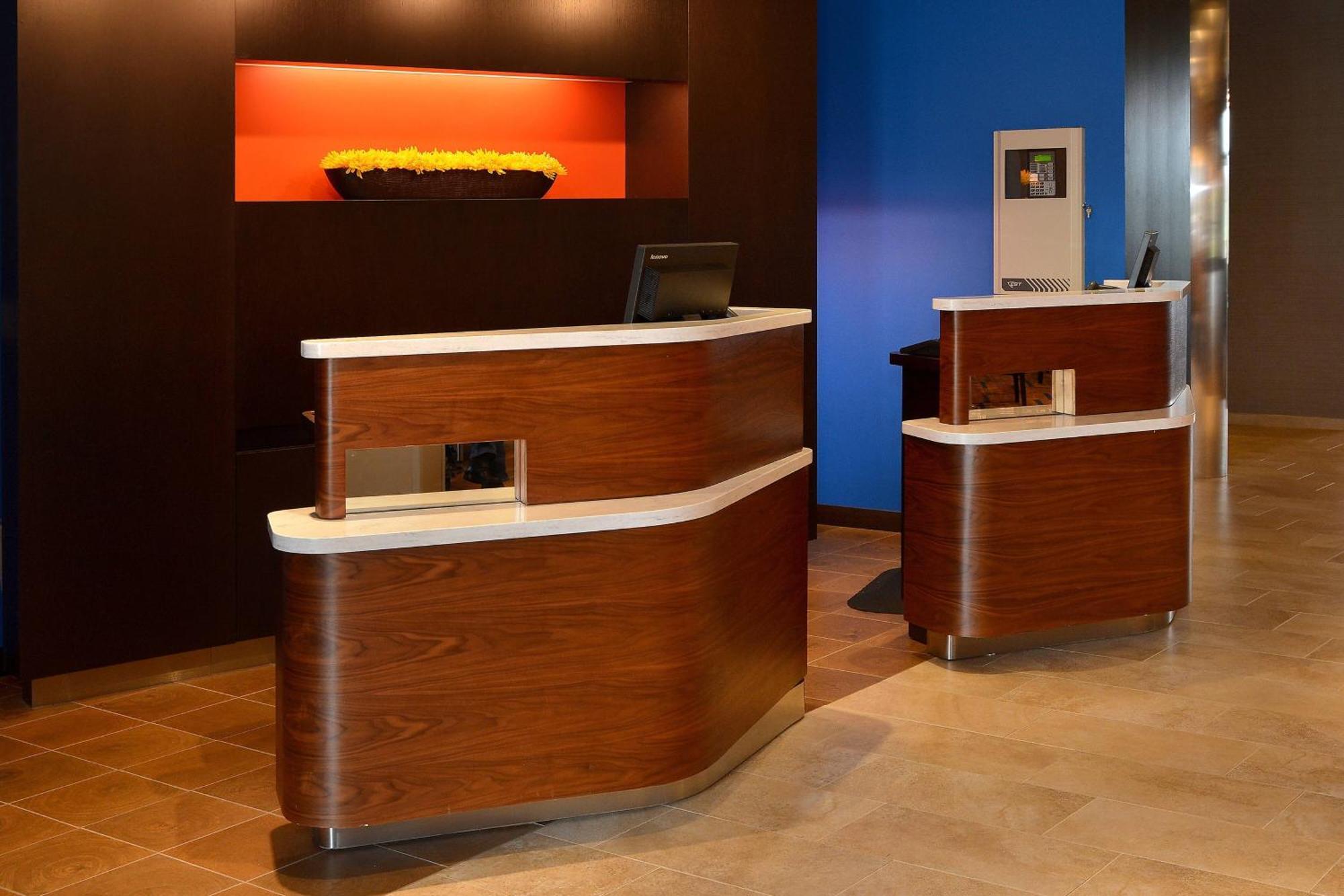 Courtyard By Marriott Youngstown Canfield Exterior foto
